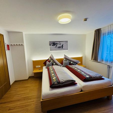 Hotel Garni Enzian Damuels Exterior photo