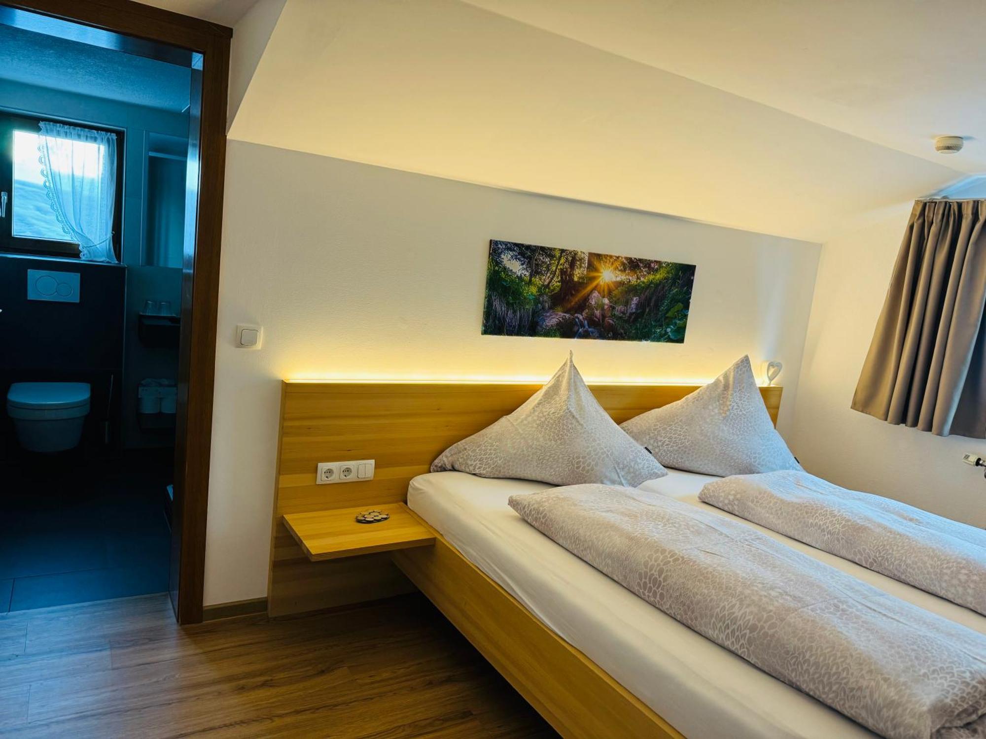 Hotel Garni Enzian Damuels Exterior photo