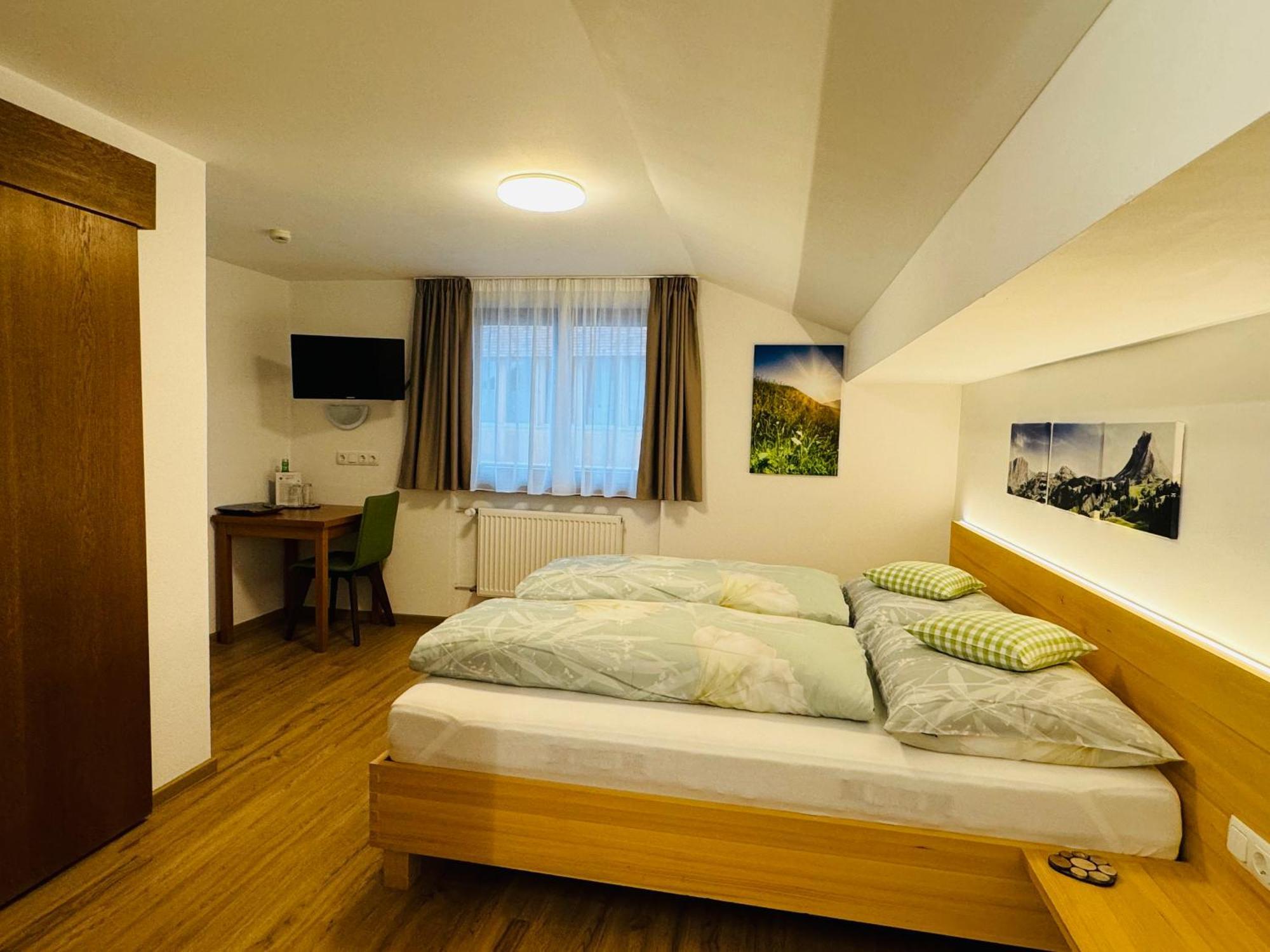 Hotel Garni Enzian Damuels Exterior photo